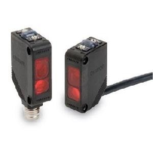 E3Z-LT81 2M